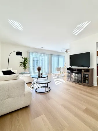 $2,500 | 1212 Williams Port Drive, Unit 4, Westmont, IL 60559