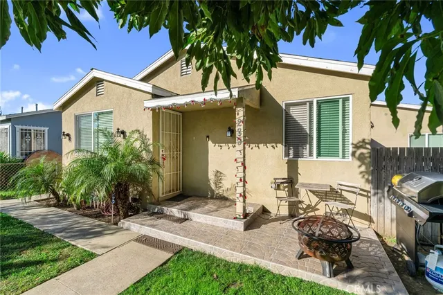 $679,900 | 289 East Heath Lane, Long Beach, CA 90805