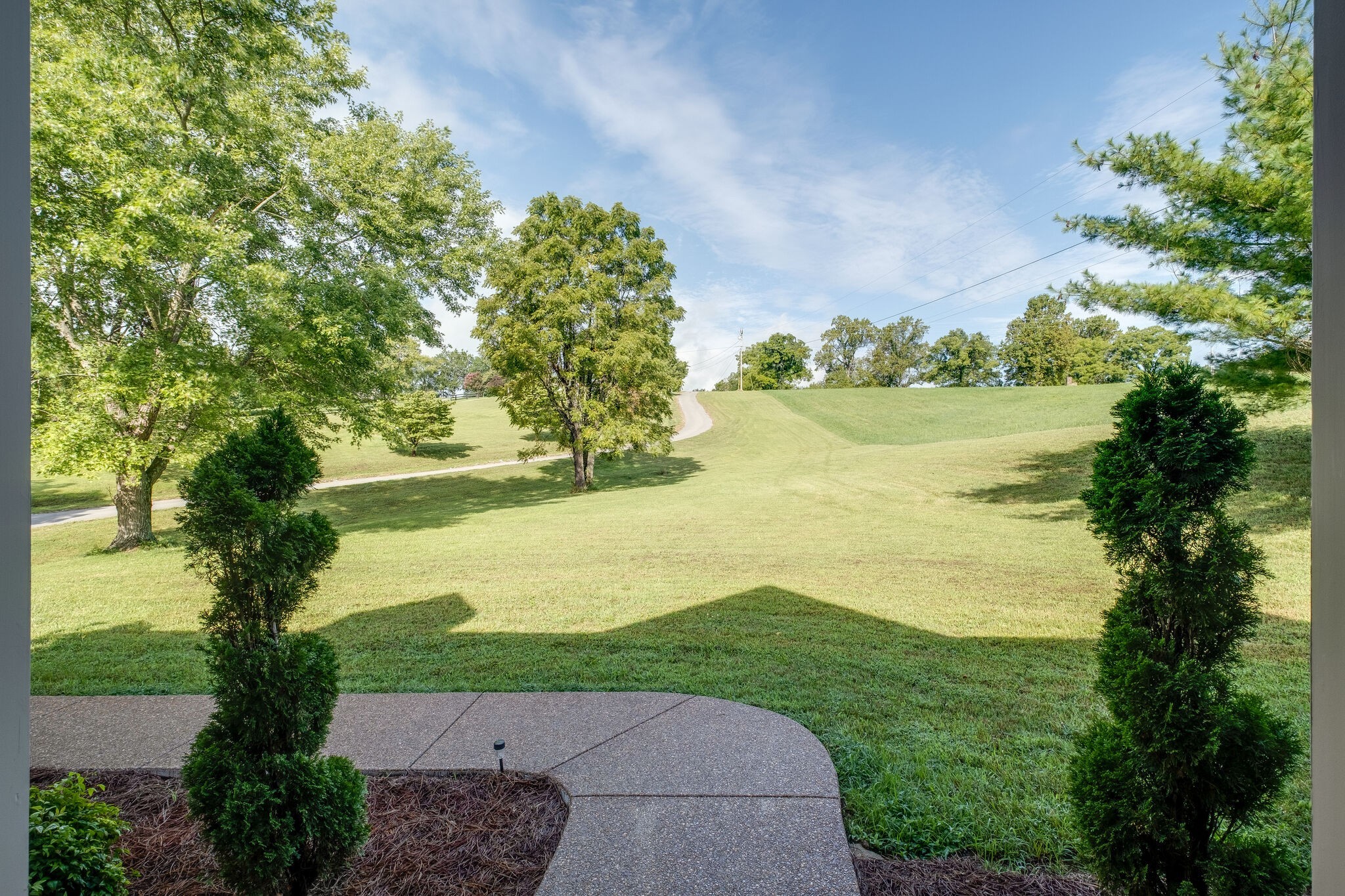 1177 Palmer Road Lebanon, TN 37090 - Photo 4 of 29 a view of an ocean with a building in the background