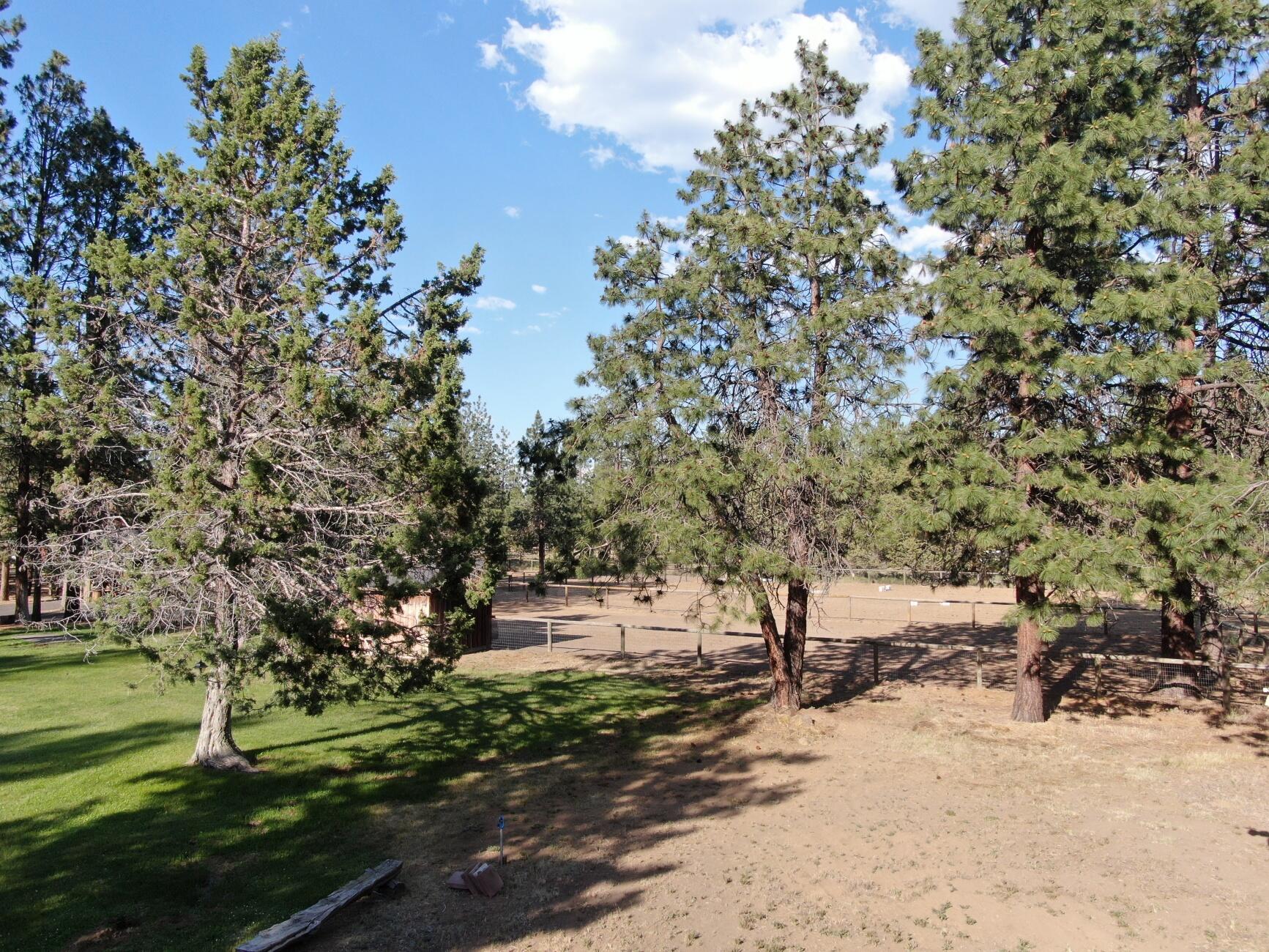 69280 Crooked Horseshoe Road Sisters, OR 97759 - Photo 15 of 25 batch_2021-06-29 17.57.21