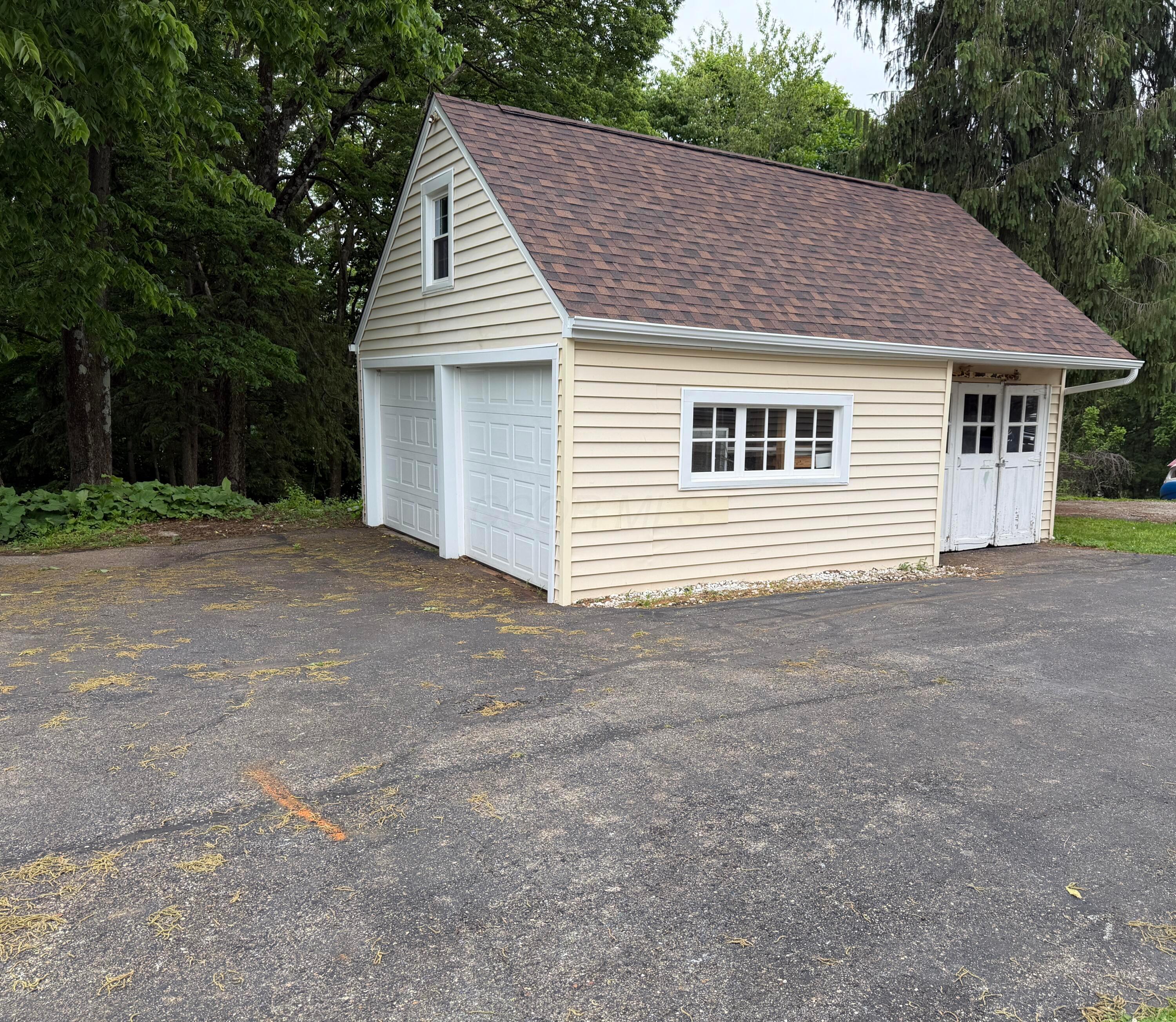 1693 Baltimore Road Northwest Lancaster, OH 43130 - Photo 30 of 38 2 car garage with a loft