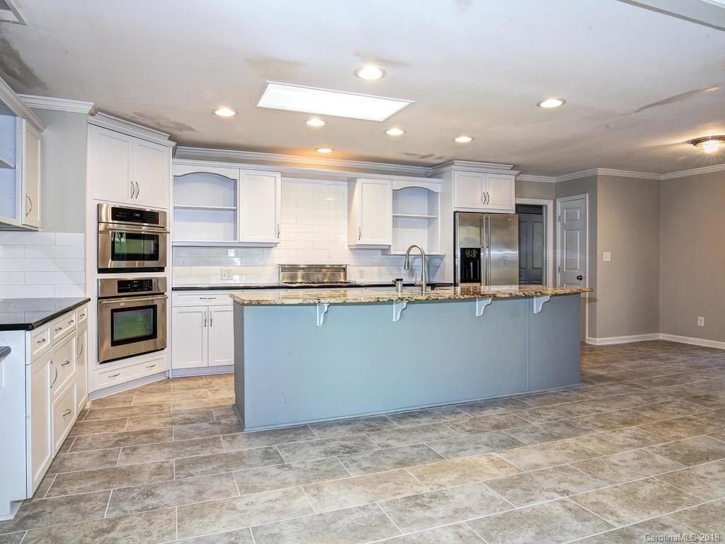 4620 Rounding Run Road Charlotte, NC 28277 - Photo 8 of 35