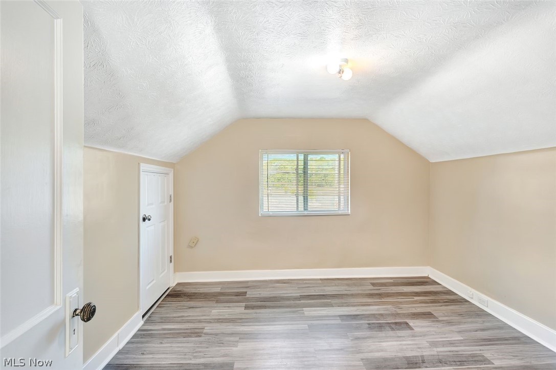 709 Darrow Road Akron, OH 44305 - Photo 14 of 18