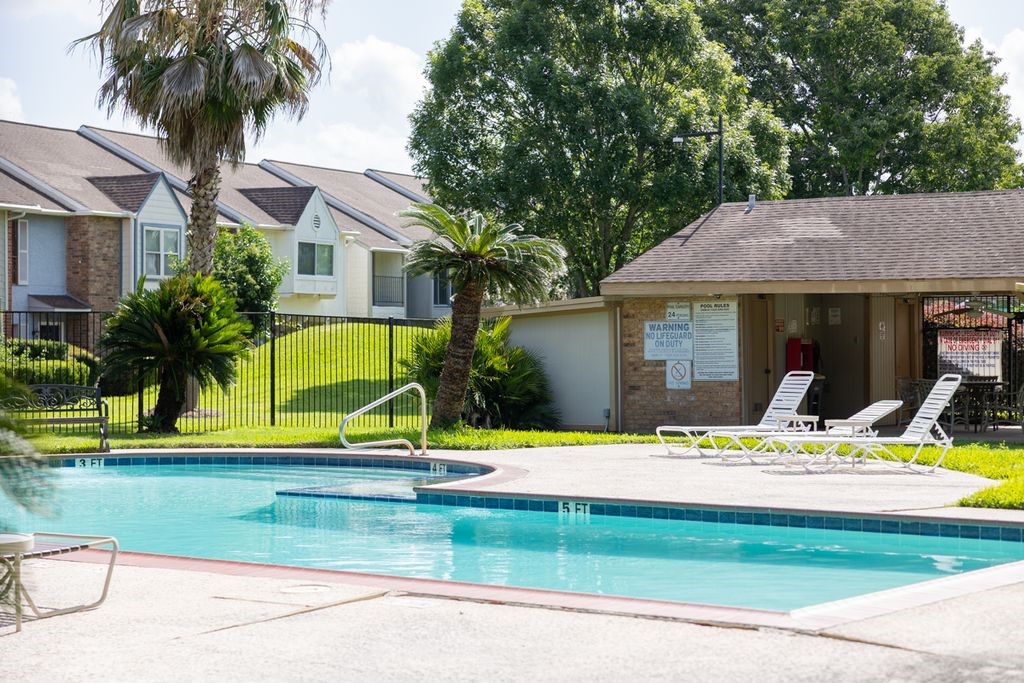 9517 Fondren Road Houston, TX 77074 - Photo 2 of 35 Gallery Image 2