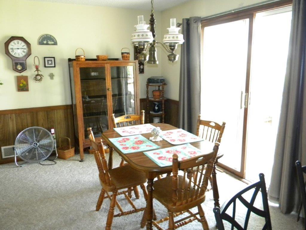 25360 Indian Ridge Road Sterling, IL 61081 - Photo 5 of 21