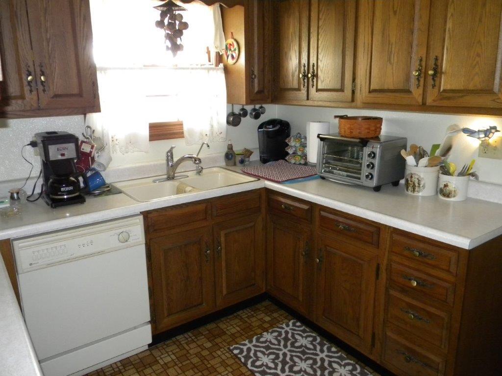 25360 Indian Ridge Road Sterling, IL 61081 - Photo 6 of 21