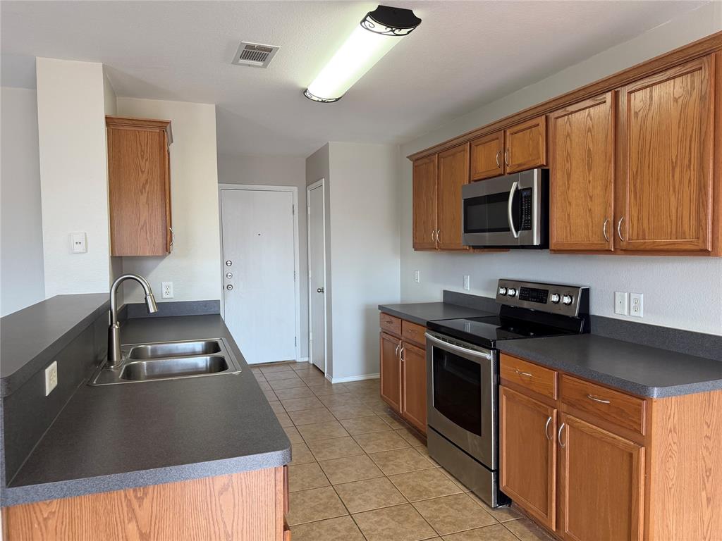 4514 Quail Run Road Sherman, TX 75092 - Photo 18 of 28 Gallery Image 18
