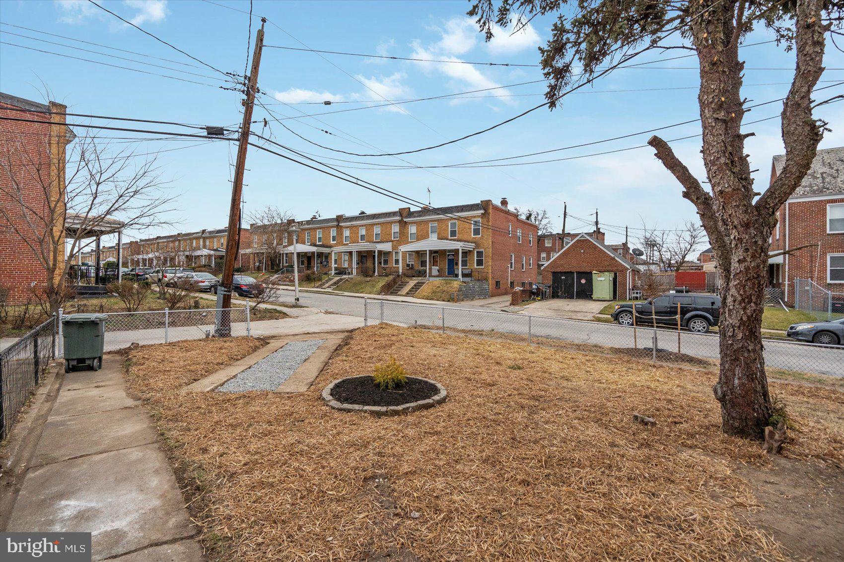 2901 Edison Highway Baltimore, MD 21213 - Photo 52 of 52 a view of a swimming pool with a patio