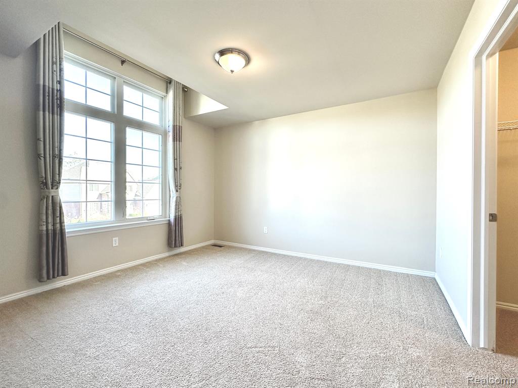 3922 Somerset Circle Rochester, MI 48309 - Photo 37 of 45 Gallery Image 37