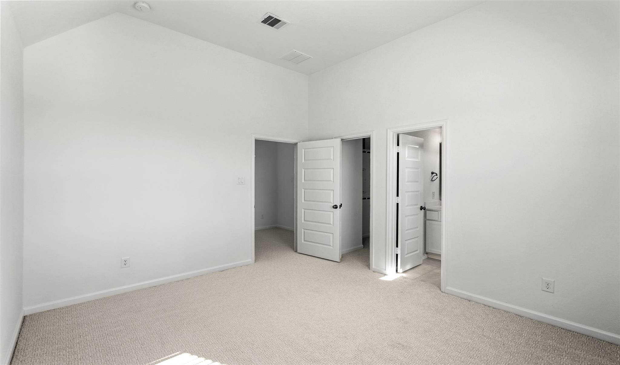 10609 Centre Green Way Houston, TX 77043 - Photo 18 of 27 a view of an empty room