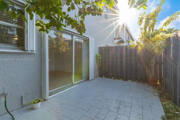 $3,100 | 5240 Northwest 109th Avenue, Unit 4, Doral, FL 33178