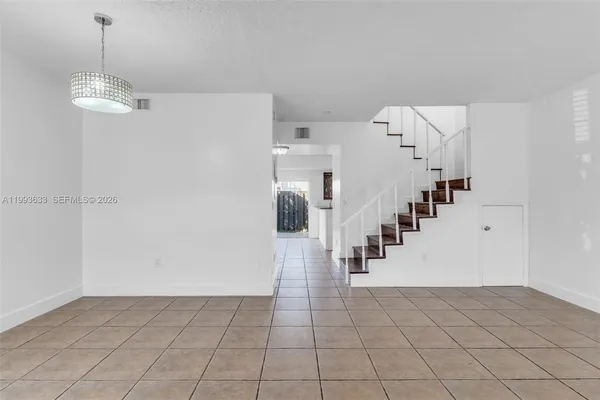 $3,100 | 5240 Northwest 109th Avenue, Unit 4, Doral, FL 33178