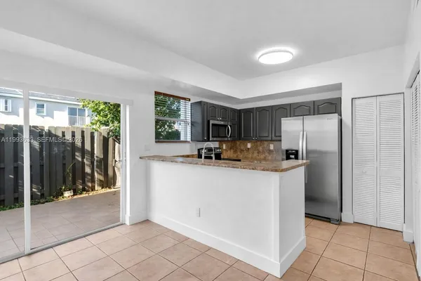 $3,100 | 5240 Northwest 109th Avenue, Unit 4, Doral, FL 33178