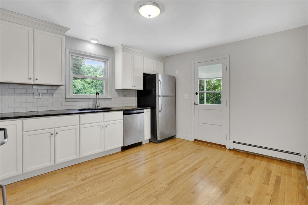 250 Old Lyman Road Chicopee, MA 01020 - Photo 7 of 38