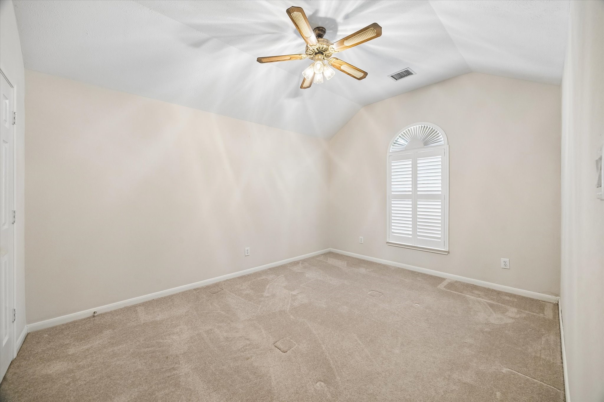1203 Bingle Road Houston, TX 77055 - Photo 15 of 21 Secondary bedroom