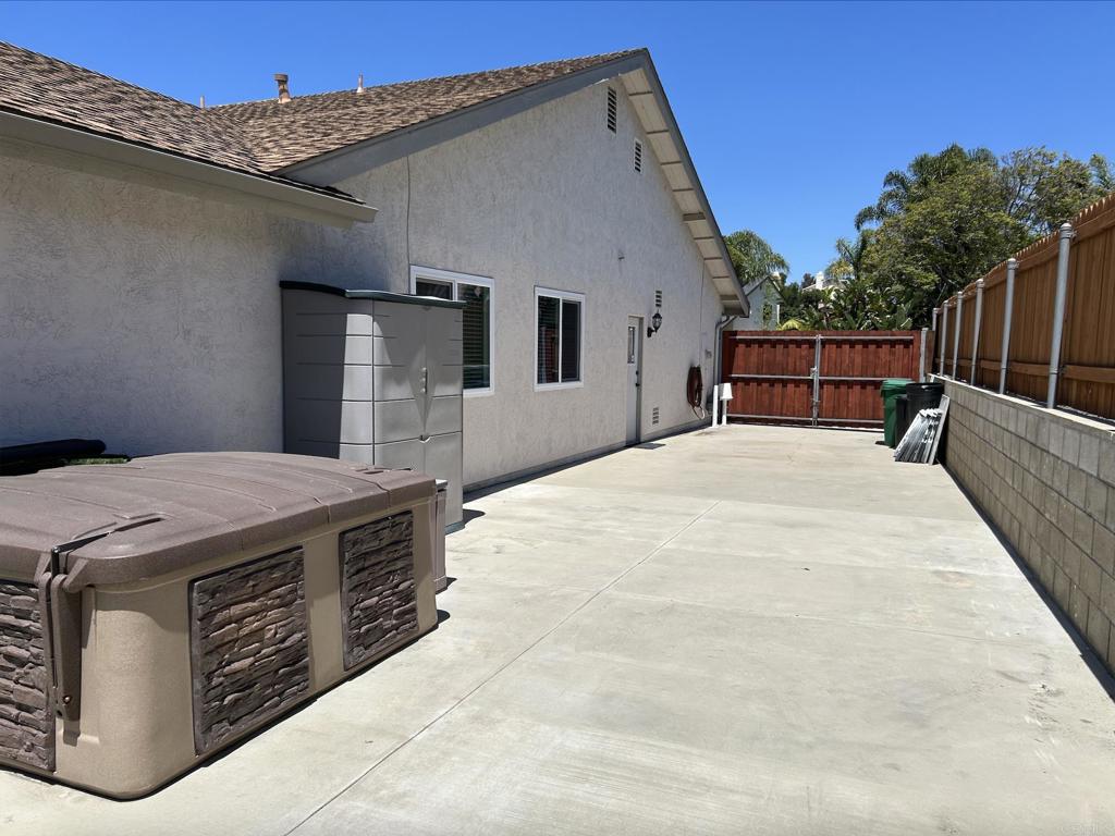 3594 Newland Road Oceanside, CA 92056 - Photo 37 of 44 a view of kitchen with washer and dryer