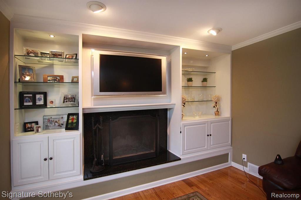 892 Satterlee Road Bloomfield Hills, MI 48304 - Photo 13 of 44