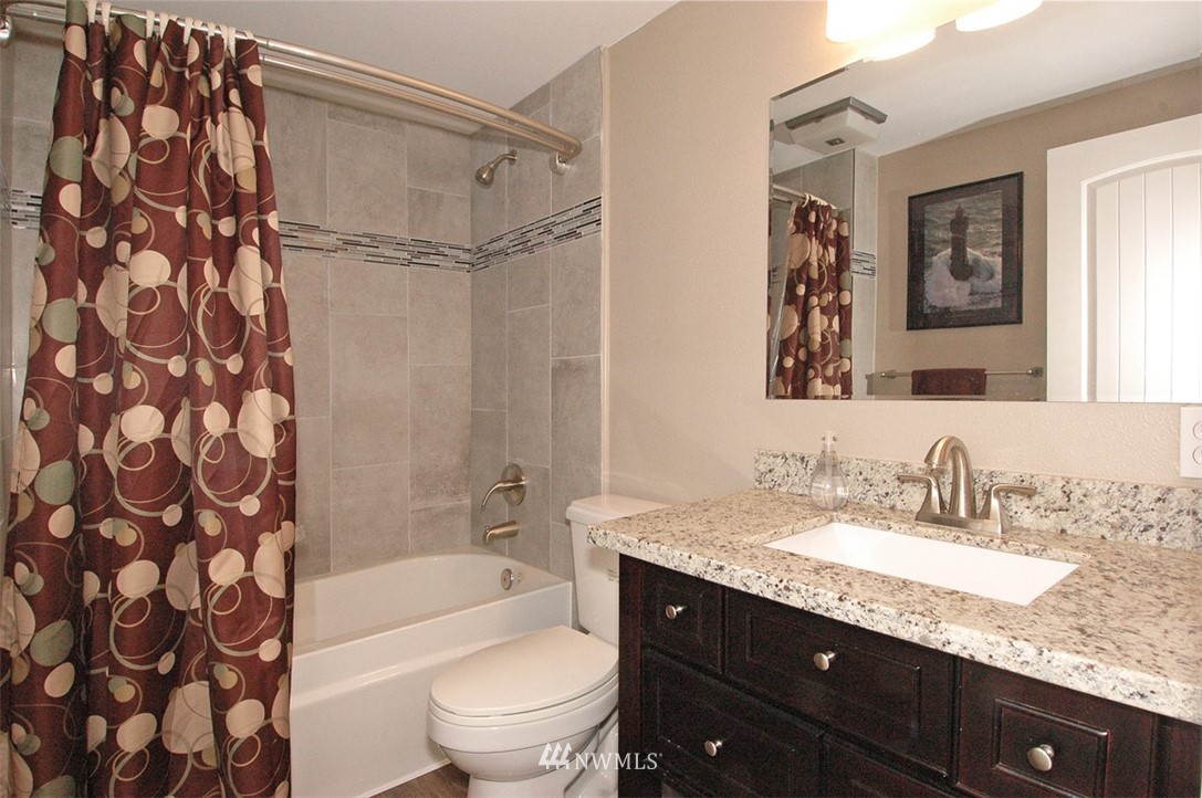 3406 Southeast 16th Place Renton, WA 98058 - Photo 14 of 16 Gallery Image 14