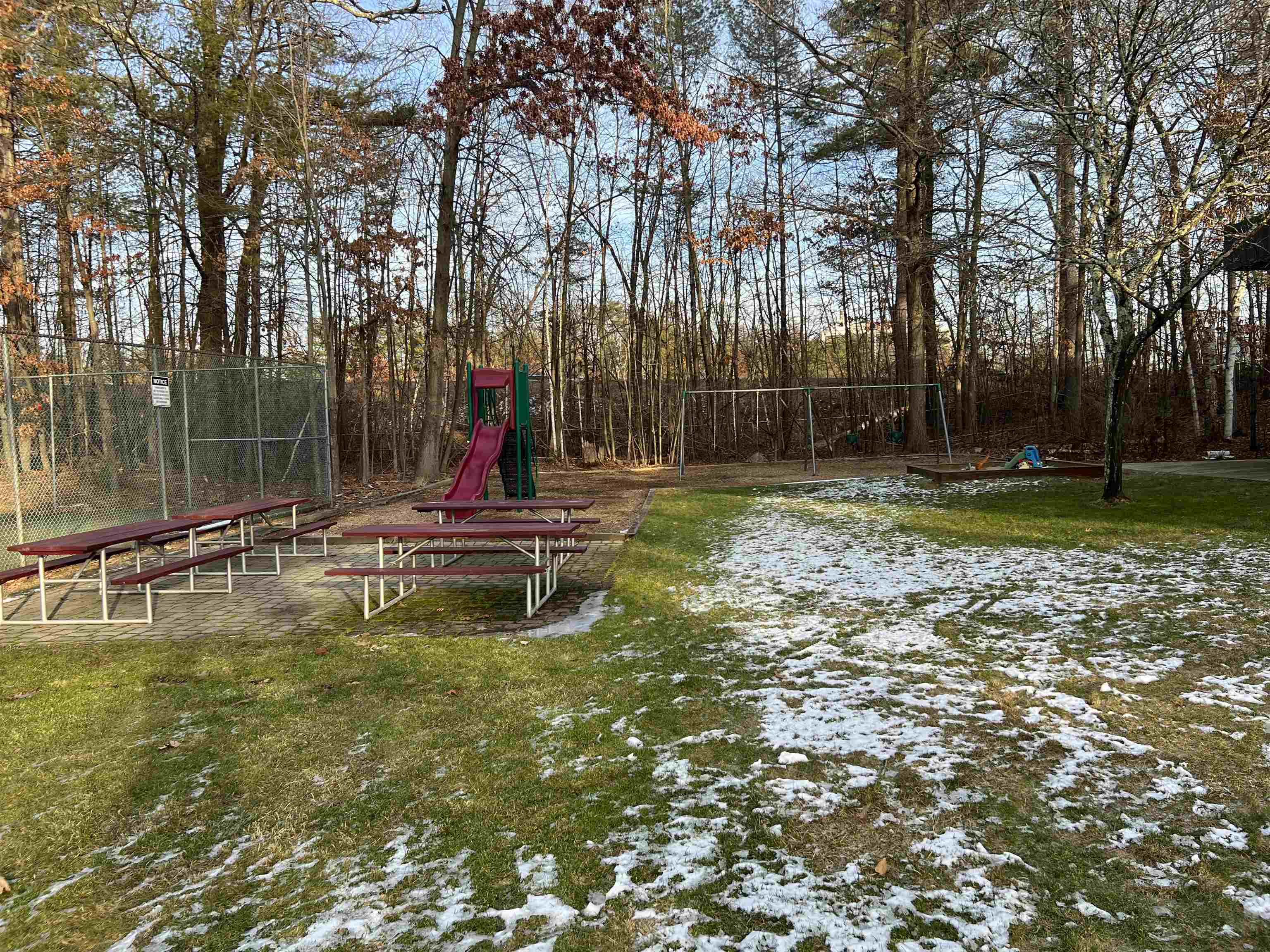 12 Strawberry Bank Road, Unit 18 Nashua, NH 03062 - Photo 18 of 19 Gallery Image 18