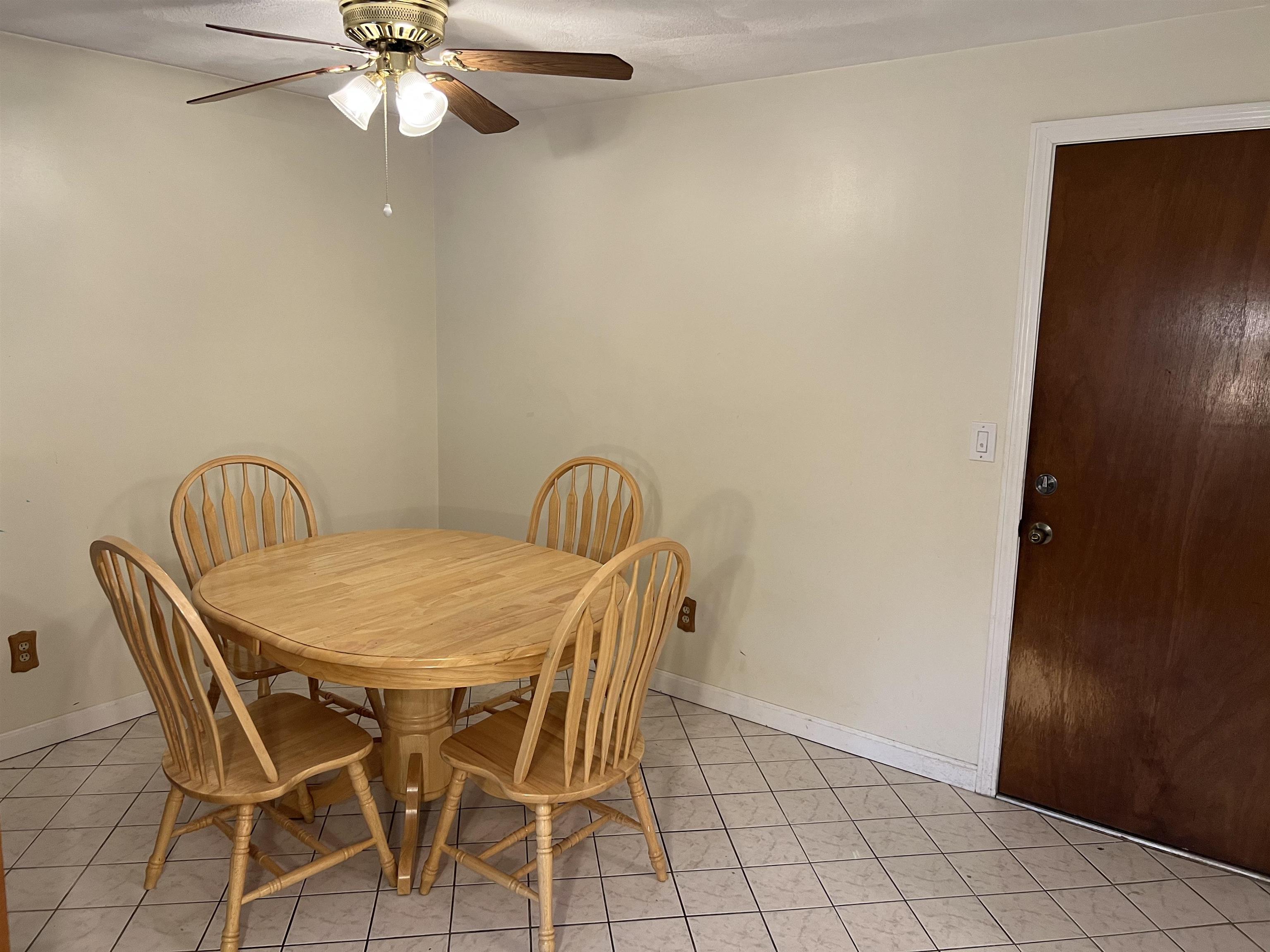 12 Strawberry Bank Road, Unit 18 Nashua, NH 03062 - Photo 5 of 19 Gallery Image 5