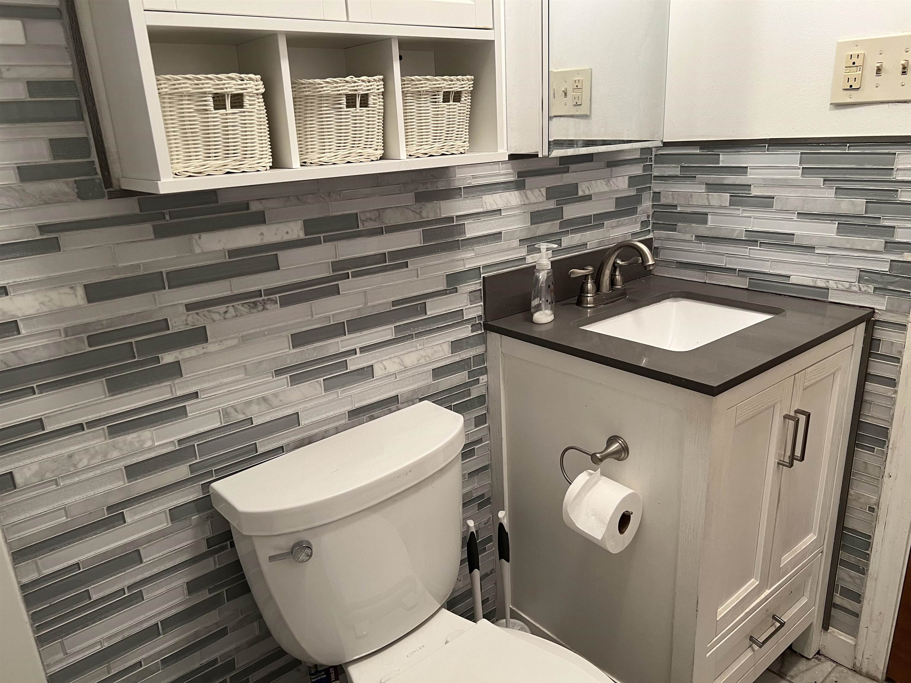 12 Strawberry Bank Road, Unit 18 Nashua, NH 03062 - Photo 9 of 19 Gallery Image 9