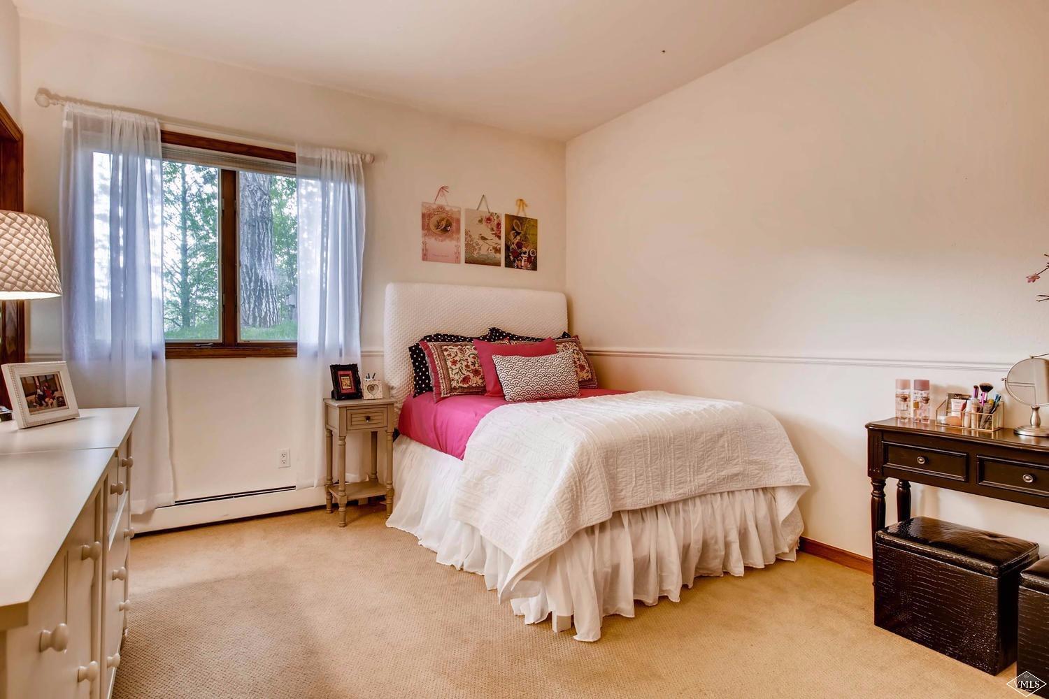 325 Rawhide Road Edwards, CO 81632 - Photo 16 of 23 Second bedroom with private en suite bat