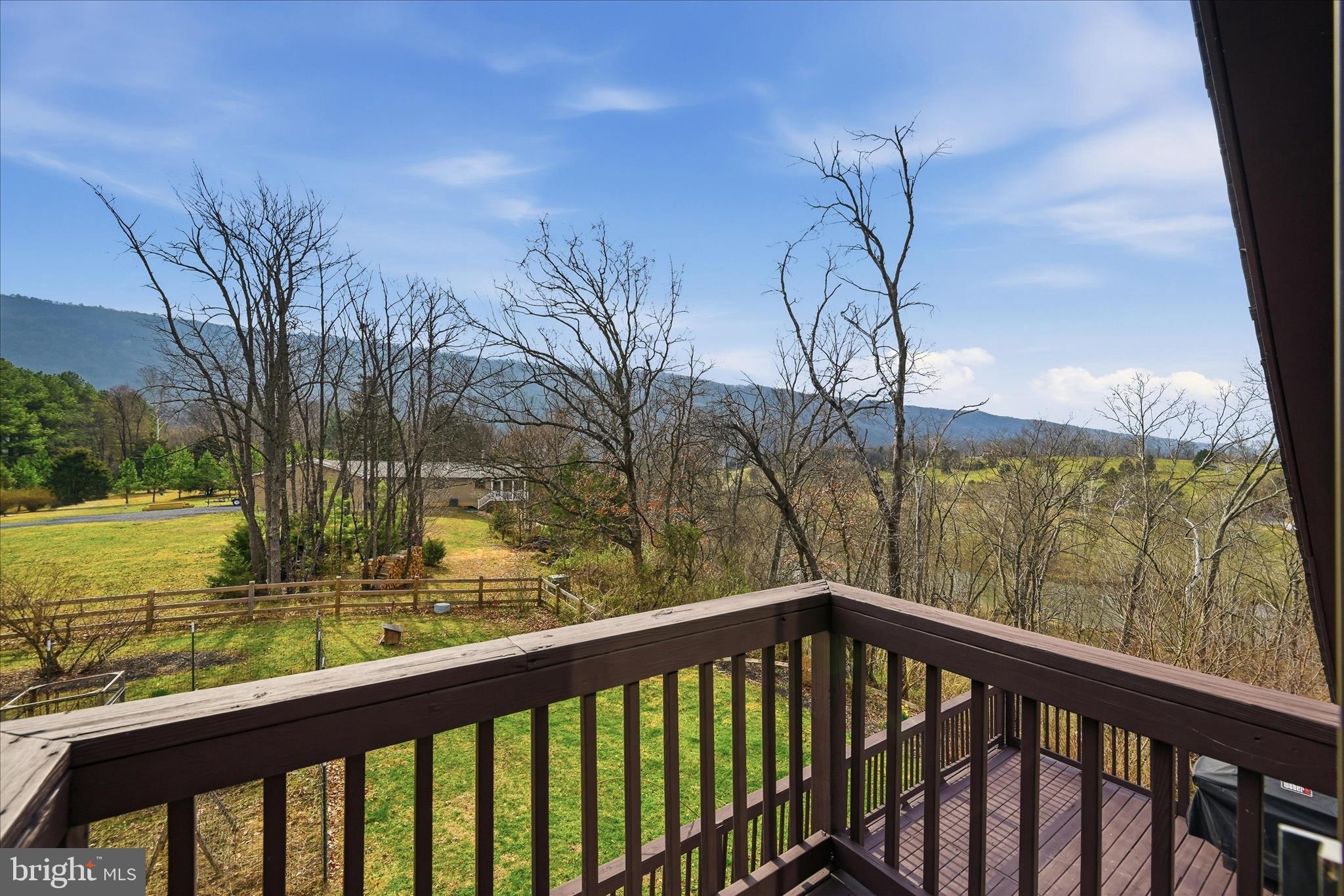325 Fox Ridge Drive Strasburg, VA 22657 - Photo 13 of 73 Deck View