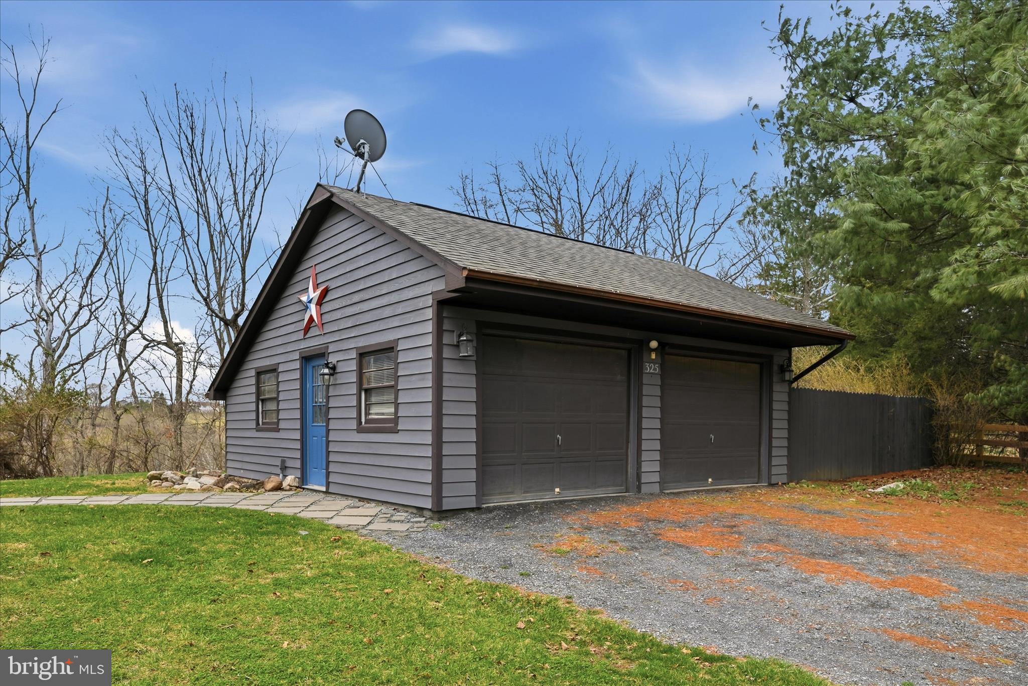 325 Fox Ridge Drive Strasburg, VA 22657 - Photo 50 of 73 Garage