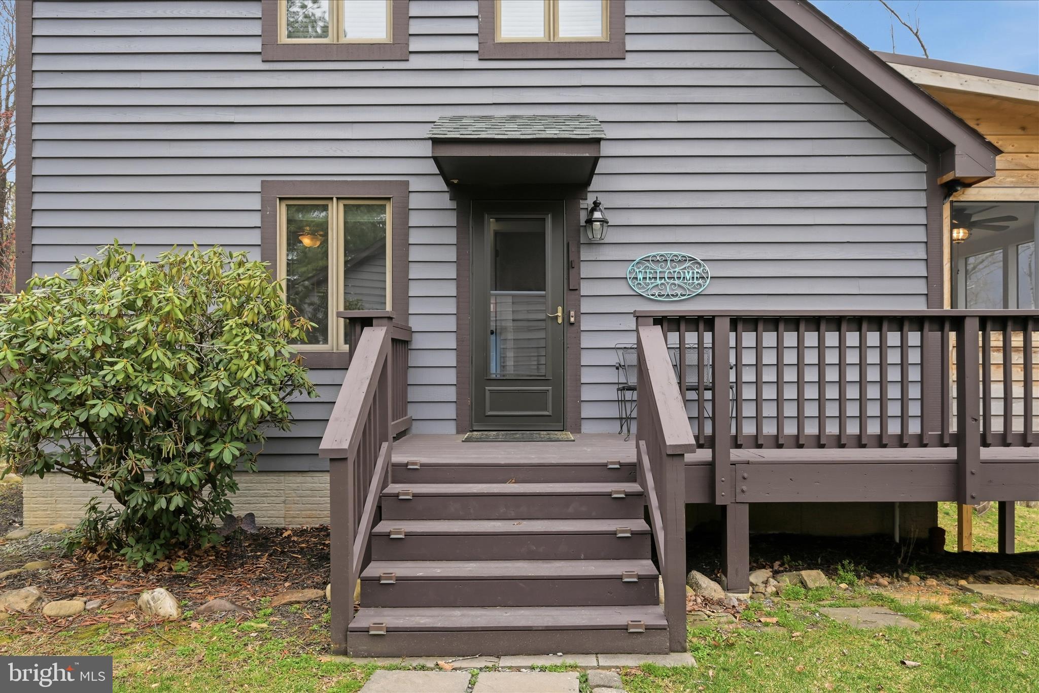 325 Fox Ridge Drive Strasburg, VA 22657 - Photo 5 of 73 Front Door