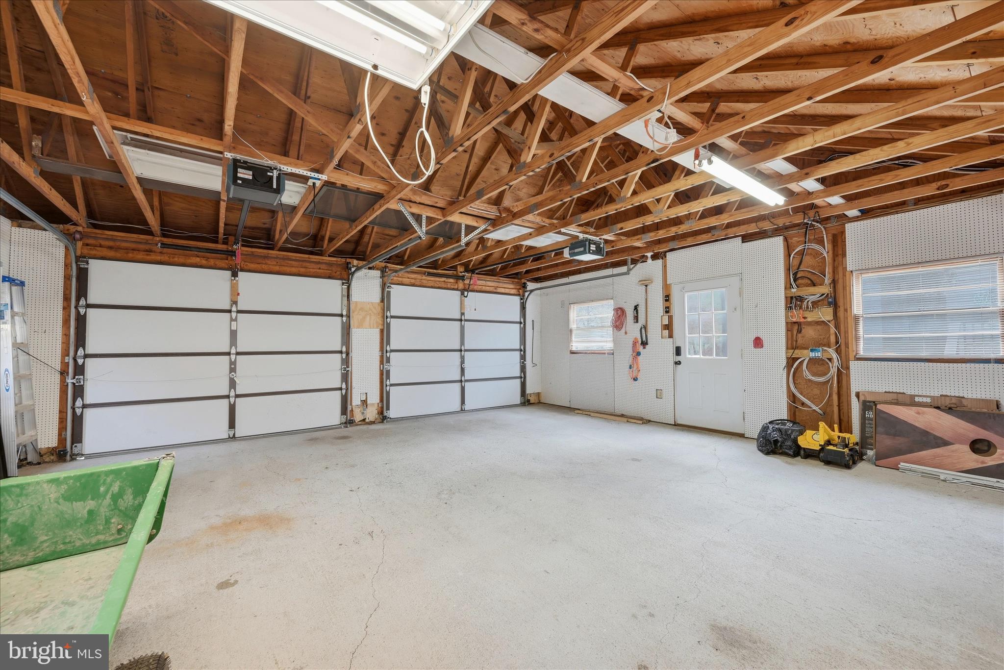 325 Fox Ridge Drive Strasburg, VA 22657 - Photo 55 of 73 Garage