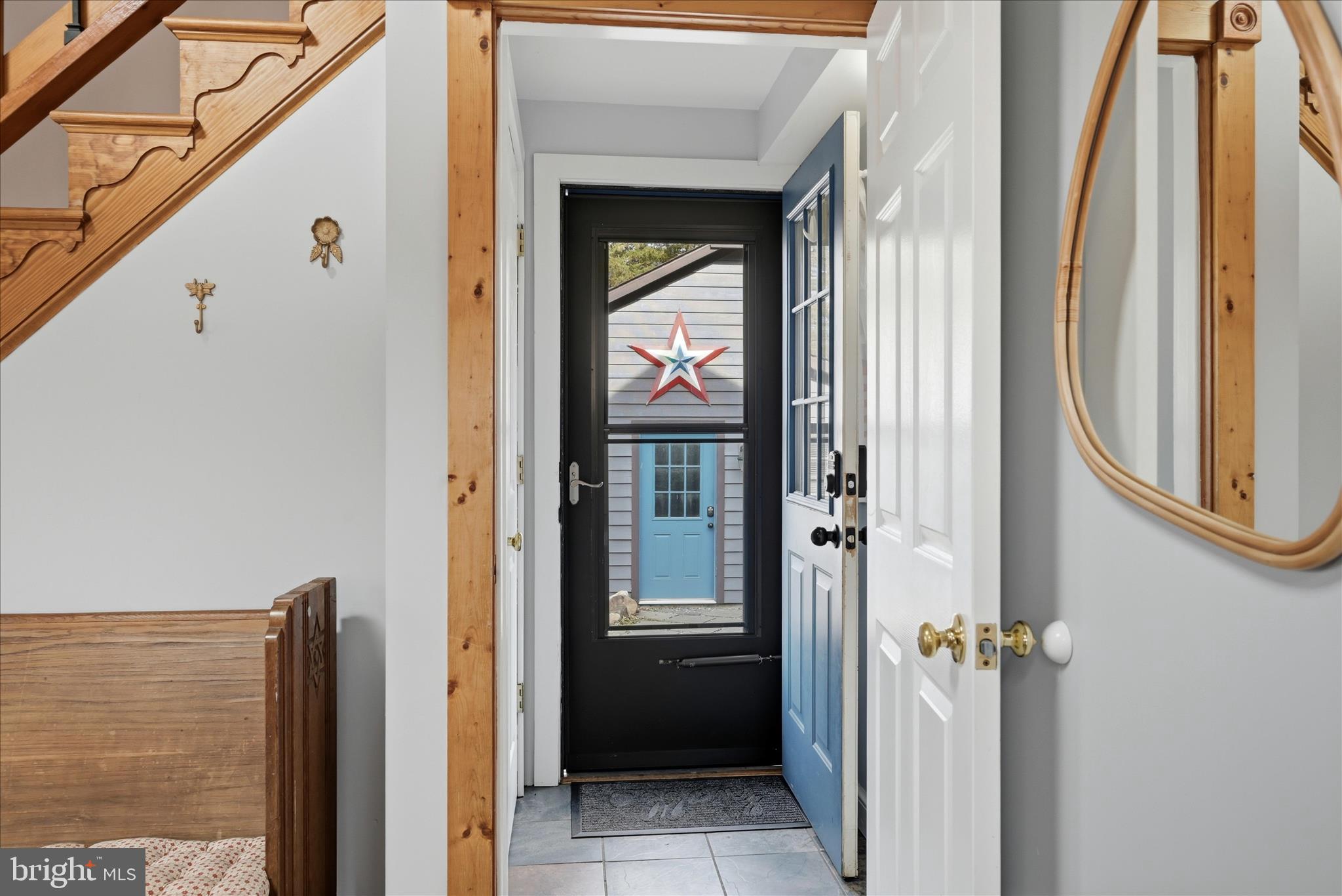 325 Fox Ridge Drive Strasburg, VA 22657 - Photo 6 of 73 Entry