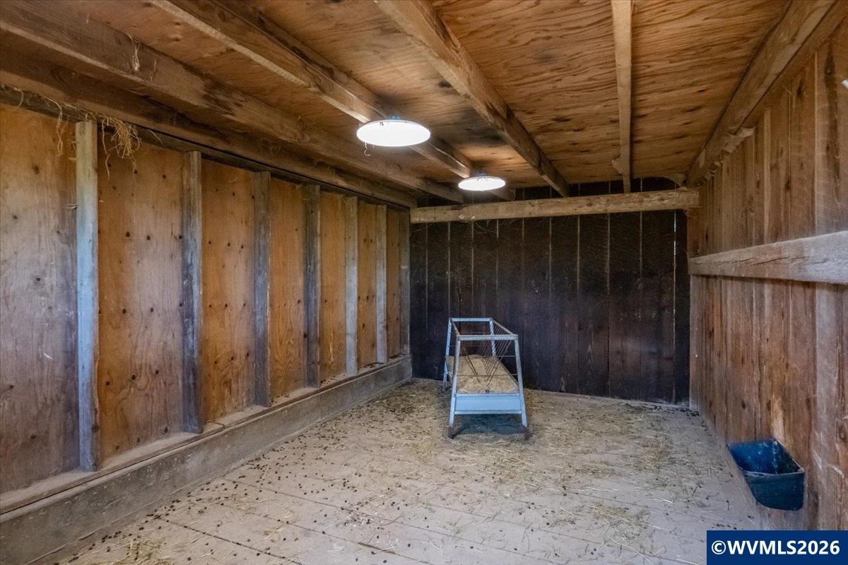 11255 Kroenig Road Amity, OR 97101 - Photo 40 of 50