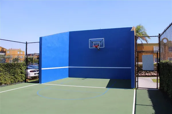 $2,400 | 9735 Fontainebleau Boulevard, Unit G106, Miami, FL 33172