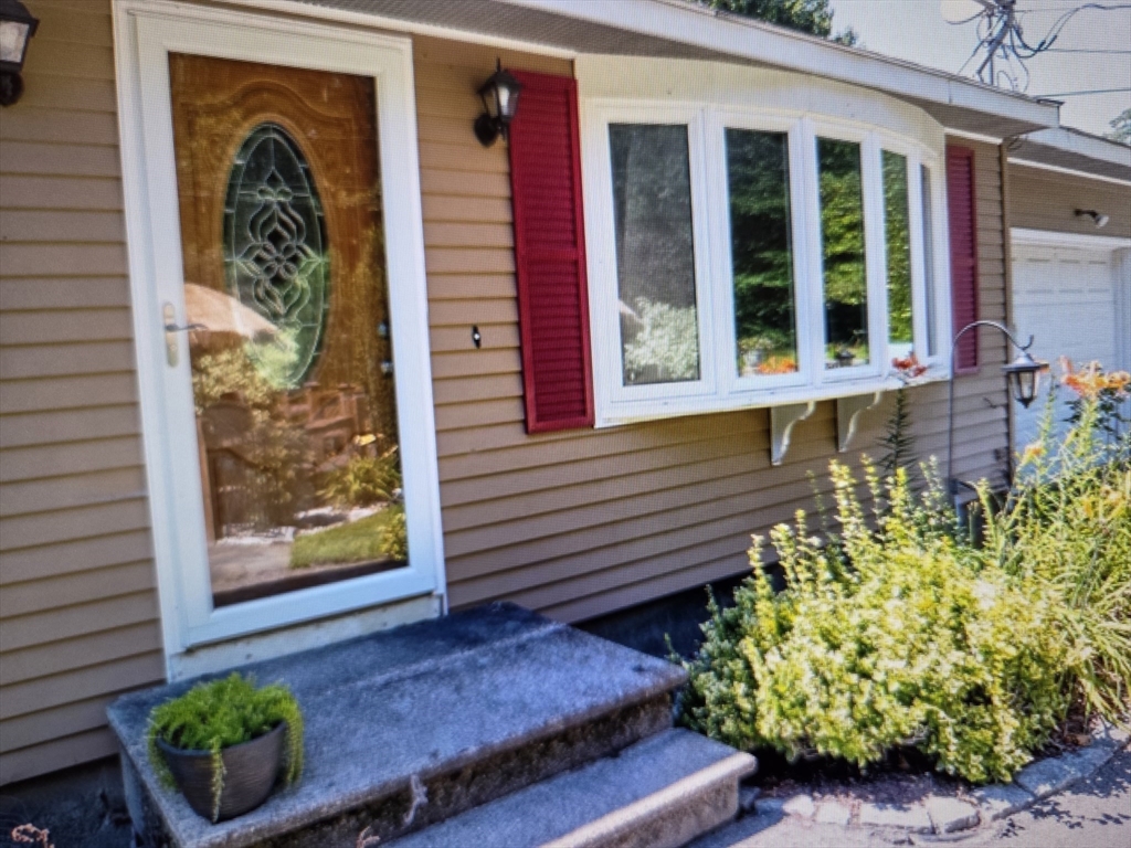 54 Lancaster Road Clinton, MA 01510 - Photo 37 of 38 Gallery Image 37