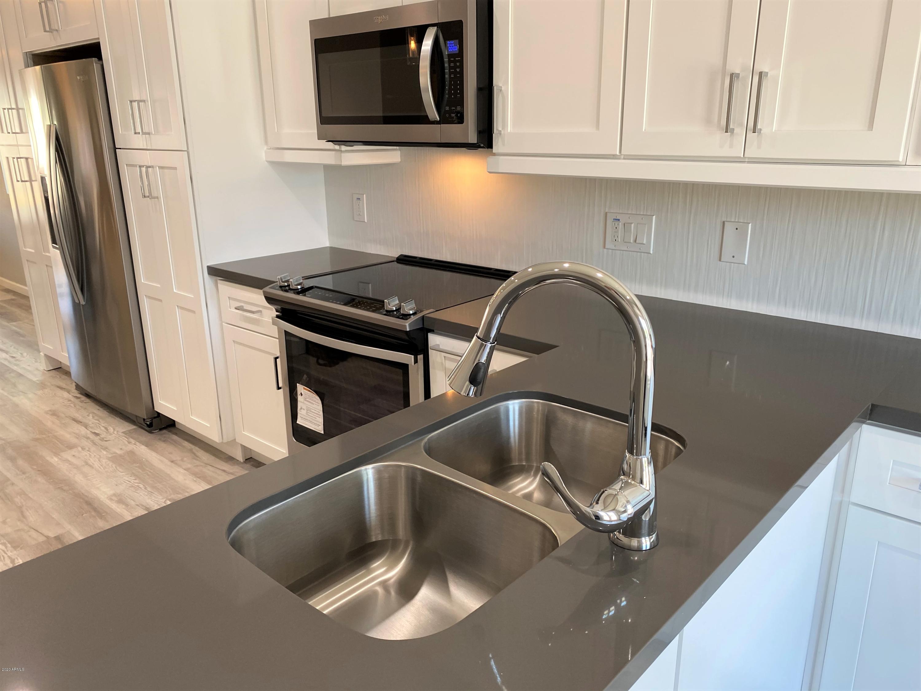 lot 68 new kitchen 6