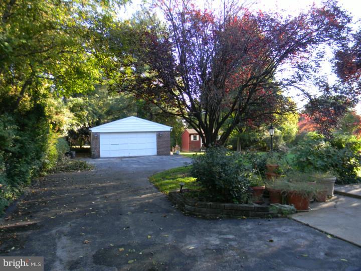2639 Springfield Road Broomall, PA 19008 - Photo 3 of 12 Gallery Image 3