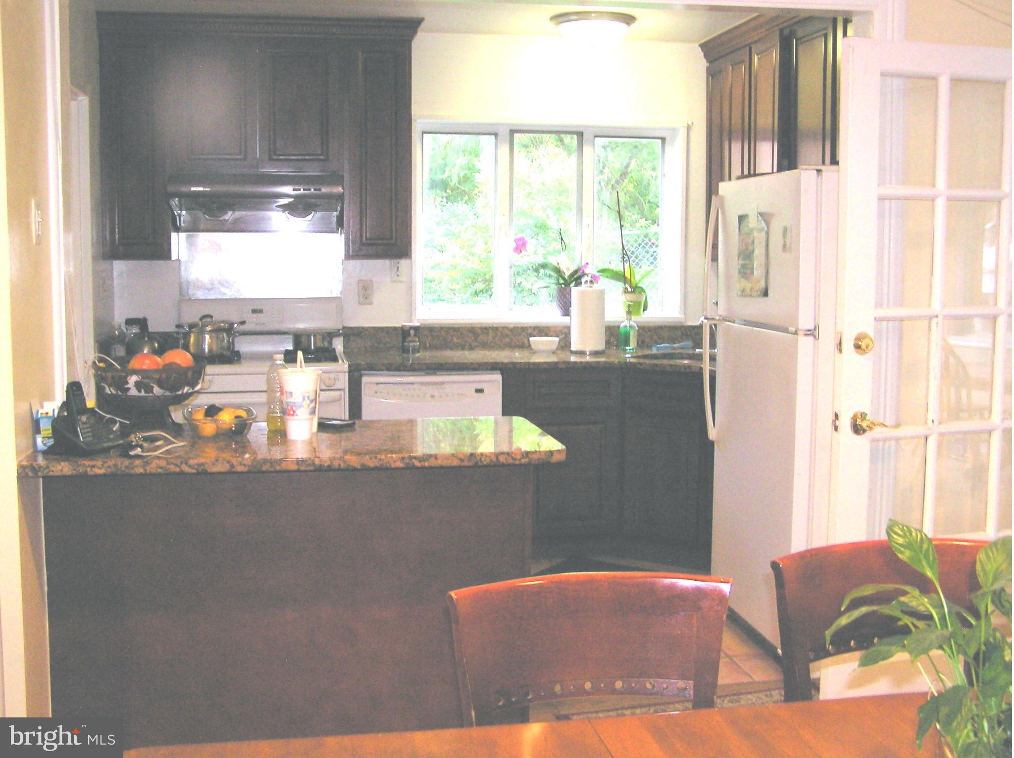 5405 Fremont Street Springfield, VA 22151 - Photo 3 of 30 Kitchen