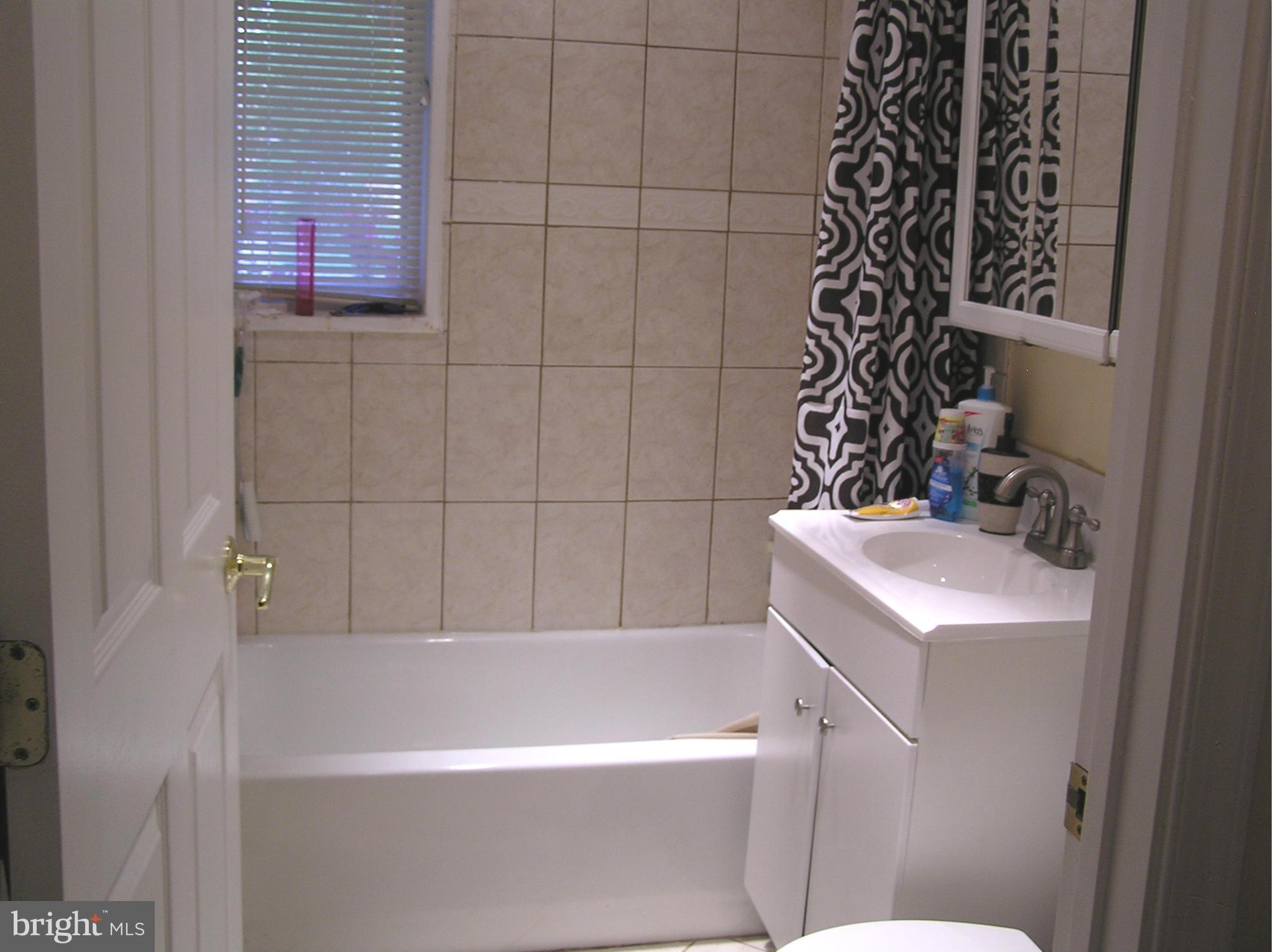 5405 Fremont Street Springfield, VA 22151 - Photo 21 of 30 Full BathBath