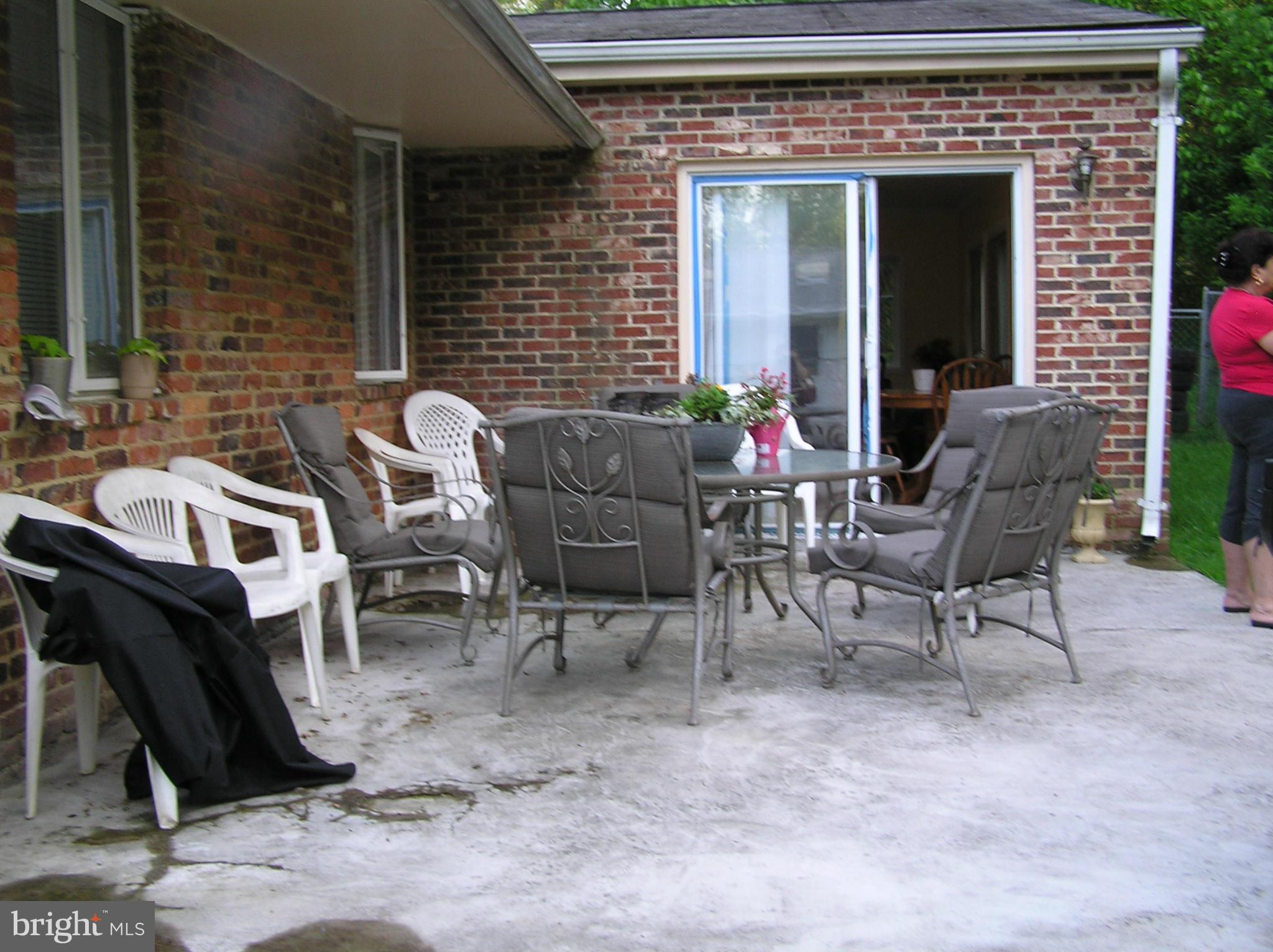 5405 Fremont Street Springfield, VA 22151 - Photo 24 of 30 Sun Room & Family Room