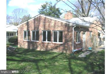 5405 Fremont Street Springfield, VA 22151 - Photo 28 of 30 4 Sides Brick Rambler, 1 Level living style