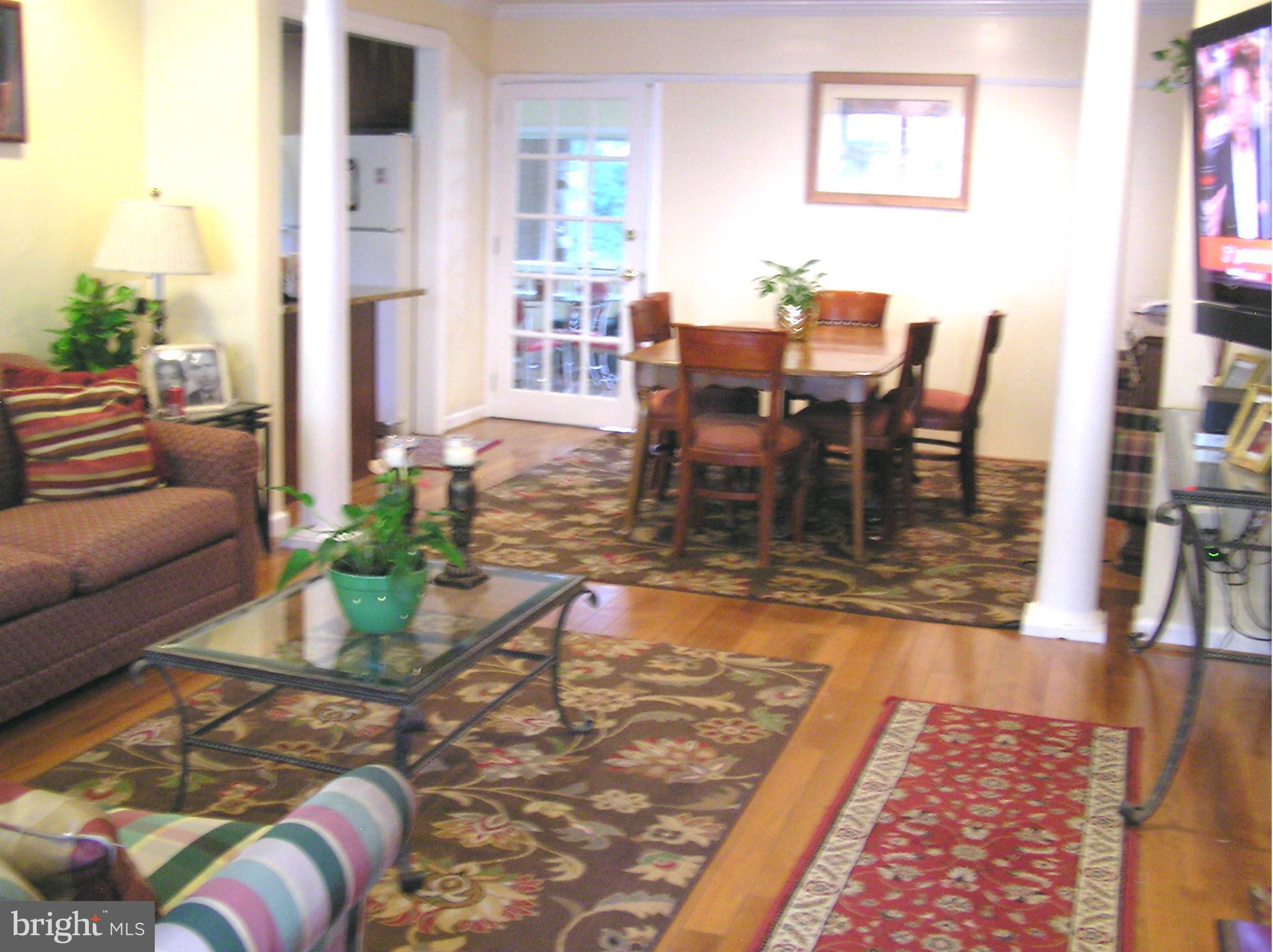 5405 Fremont Street Springfield, VA 22151 - Photo 8 of 30 Living Room