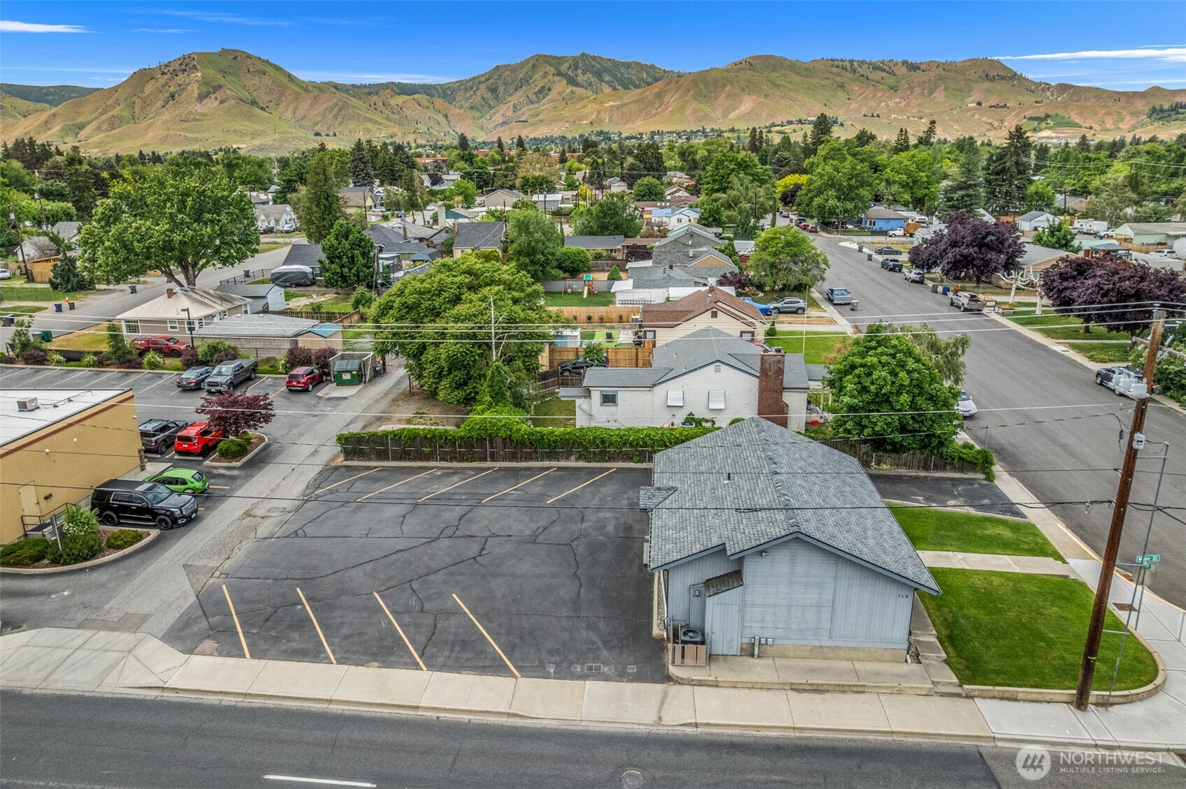 710 North Miller Street Wenatchee, WA 98801 - Photo 4 of 33
