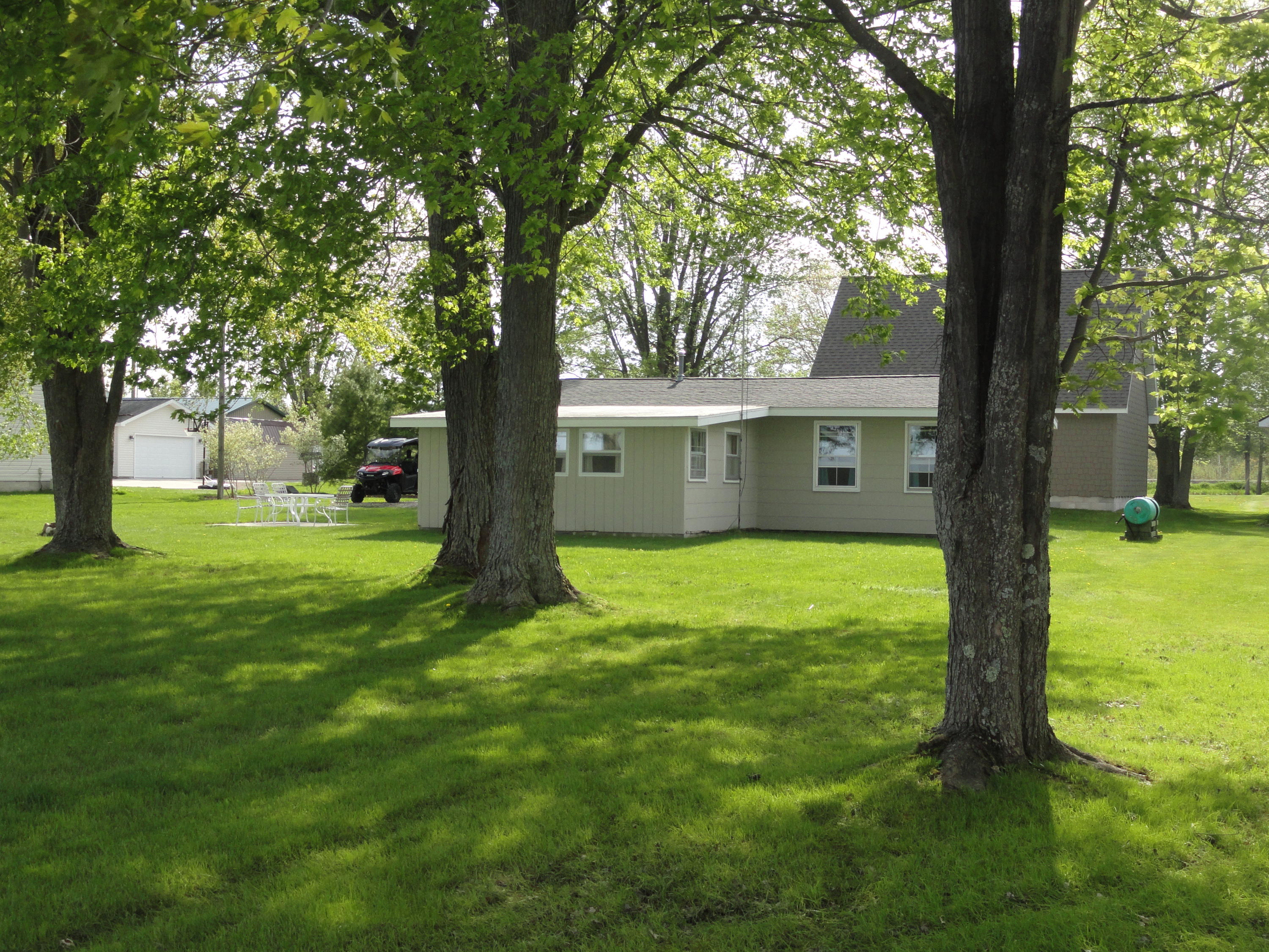 2518 North Black River Road Cheboygan, MI 49721 - Photo 17 of 29 Gallery Image 17