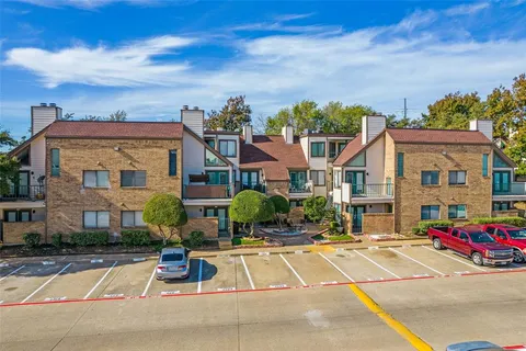 $139,500 | 2310 Balsam Drive, Unit B206, Arlington, TX 76006