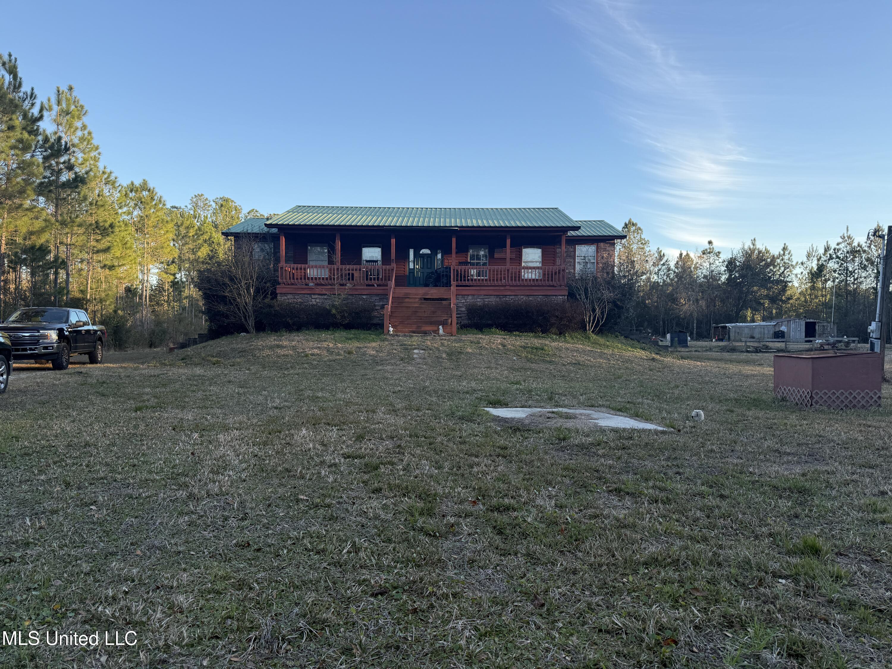 9140 Franklin Creek Road Moss Point, MS 39562 - Photo 2 of 26 IMG_4938