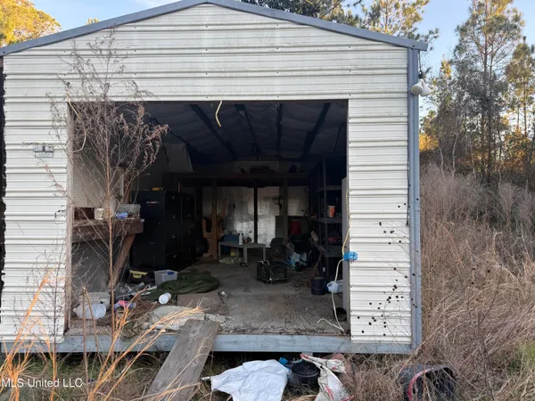 $179,900 | 9140 Franklin Creek Road, Moss Point, MS 39562