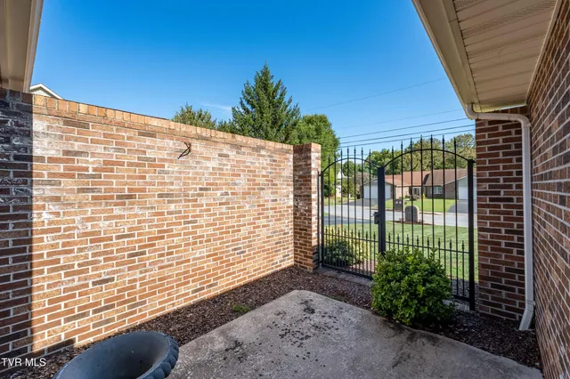 $359,000 | 1032 Estate Drive, Unit 1, Johnson City, TN 37604