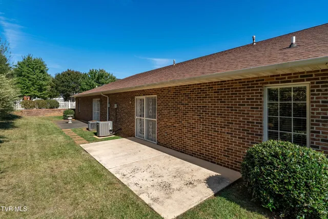 $359,000 | 1032 Estate Drive, Unit 1, Johnson City, TN 37604