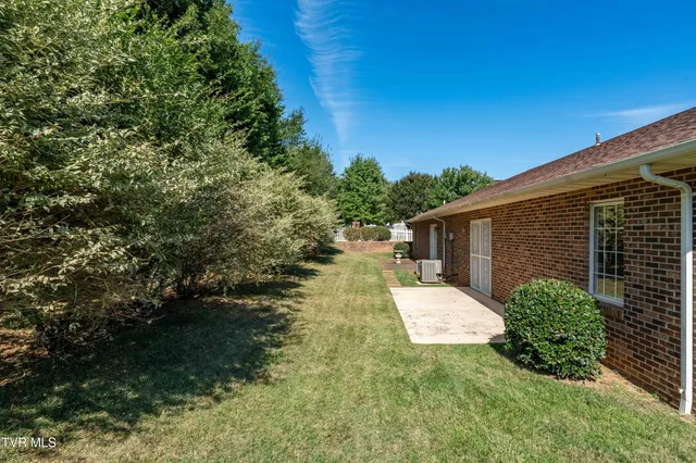 $359,000 | 1032 Estate Drive, Unit 1, Johnson City, TN 37604