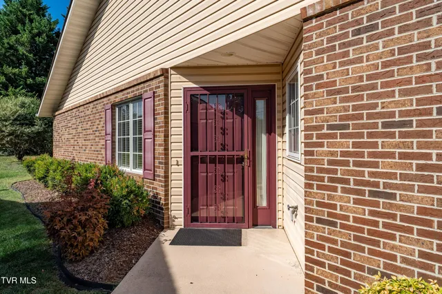 $359,000 | 1032 Estate Drive, Unit 1, Johnson City, TN 37604